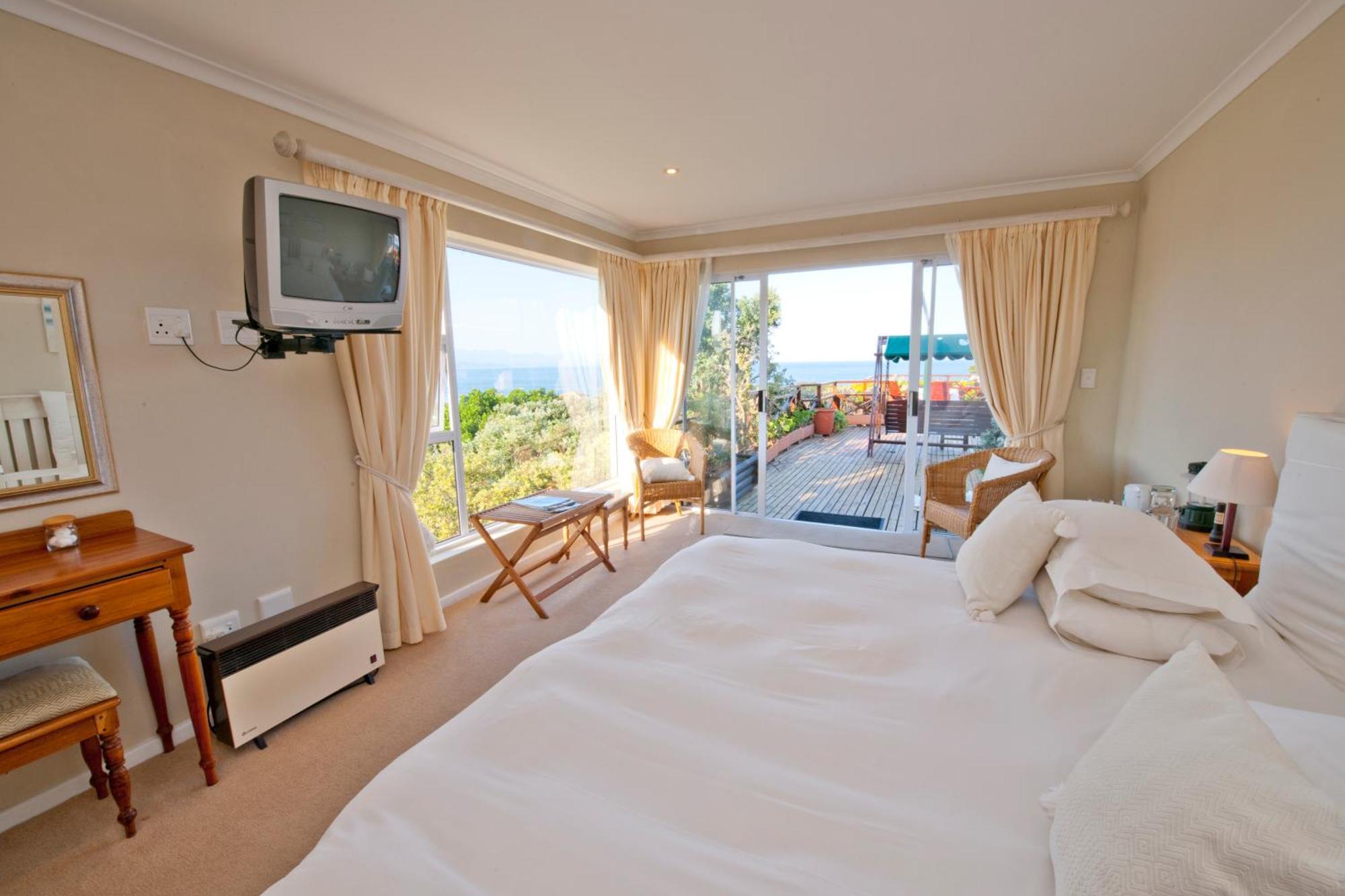 Dolphins' Playground Beachfront B&B Plettenberg Bay Exterior photo