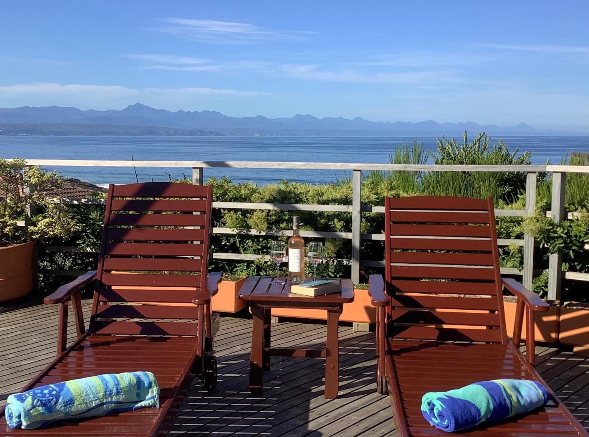 Dolphins' Playground Beachfront B&B Plettenberg Bay Exterior photo